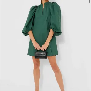 POMANDER PLACEEmerald Green Astrid Dress