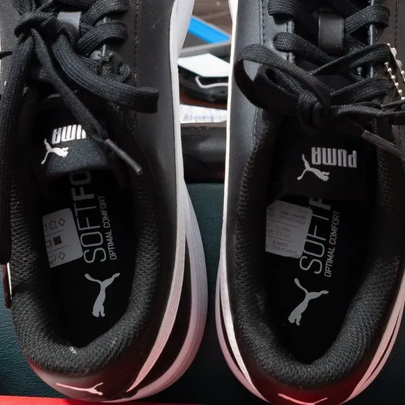 PUMA Black Smash V2 Men'sLeather  Sneakers