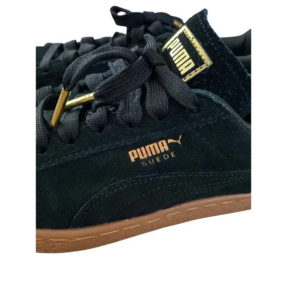Puma Suede Gum Sneakers in Black - size 7