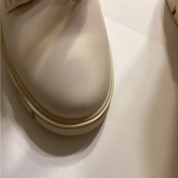 Qupid Renley Ivory Bone Lace Chunky Combat Women’s Boots Size 9