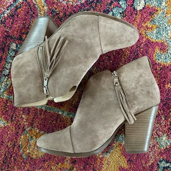 rag &amp; bone | Women’s taupe/stone suede double zipper ankle boot tassel pulls 8.5