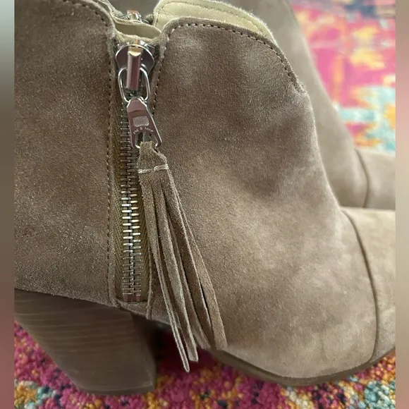 rag &amp; bone | Women’s taupe/stone suede double zipper ankle boot tassel pulls 8.5