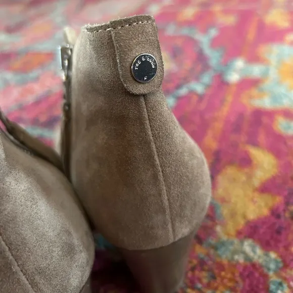 rag &amp; bone | Women’s taupe/stone suede double zipper ankle boot tassel pulls 8.5