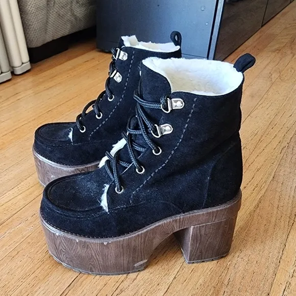 Rare Dolls Kill x Current Mood Lace-Up Chunky Platform | Sherpa Lined Boots sz 6