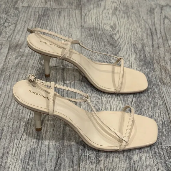 Reformation Gemi bare cream leather strappy sandals
