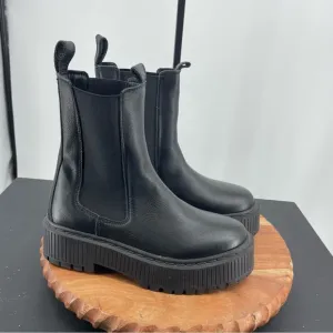 Roolee Biena leather ankle chunky Chelsea boots black lug sole 36 US 5 mid calf