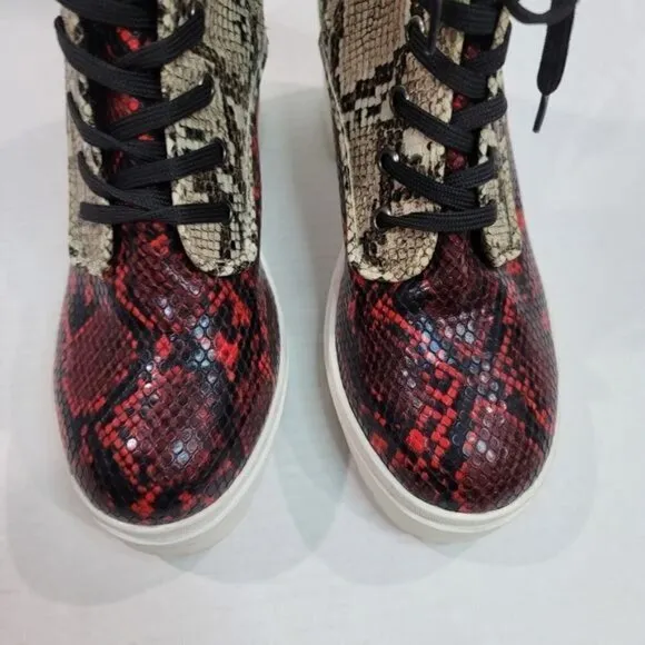 Rouge Helium Regal Snakeskin Chunky Heel Boots Size 9