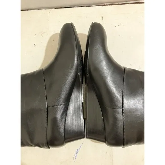 RUD Women’s Size 7.5 black leather knee high Boots shoes MSRP $225