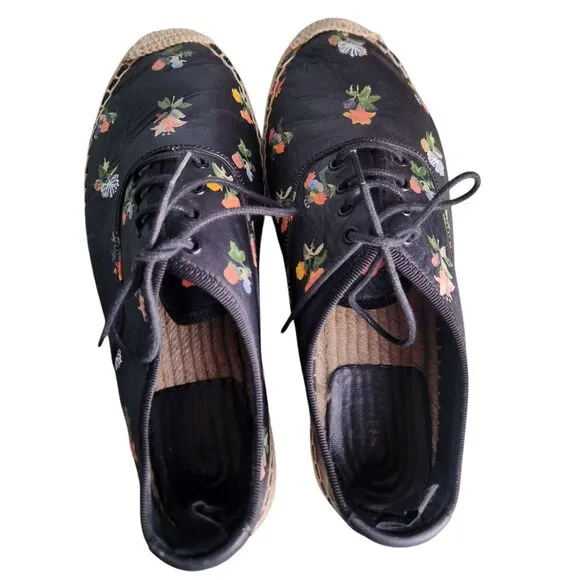 Saint Laurent Grunge Espadrilles Size 37  Black Floral‎ Leather Lace-up Sneaker