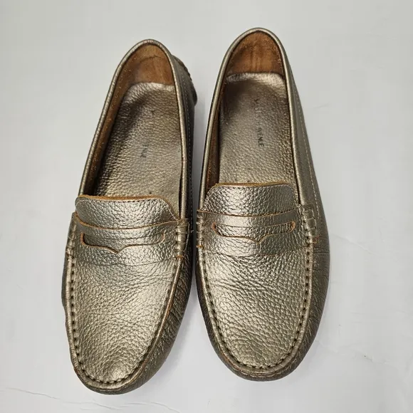 Saks Fifth Avenue Gold Metallic Loafers Women’s Size 8B