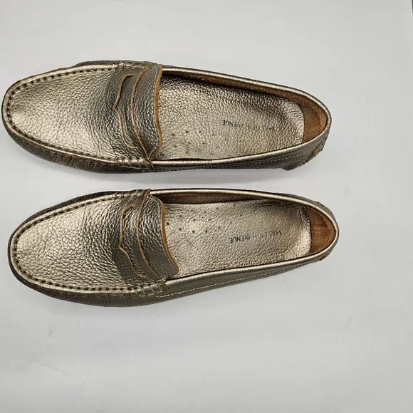 Saks Fifth Avenue Gold Metallic Loafers Women’s Size 8B