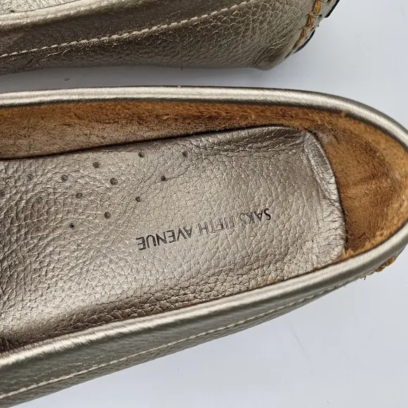 Saks Fifth Avenue Gold Metallic Loafers Women’s Size 8B