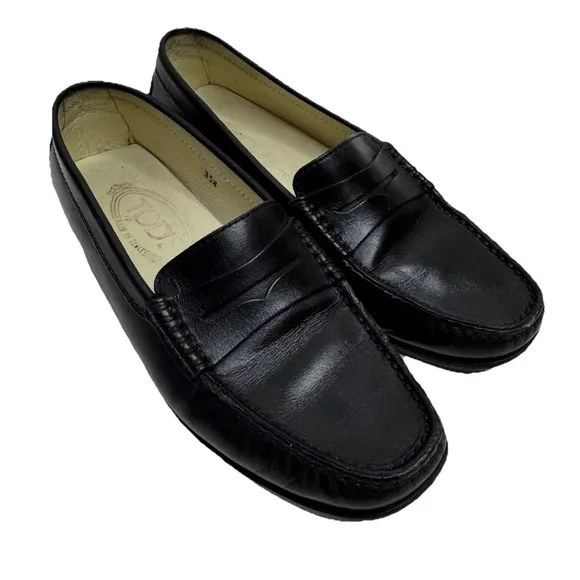 ‼️SALE‼️ Tod’s Classic Black Leather Penny Loafers