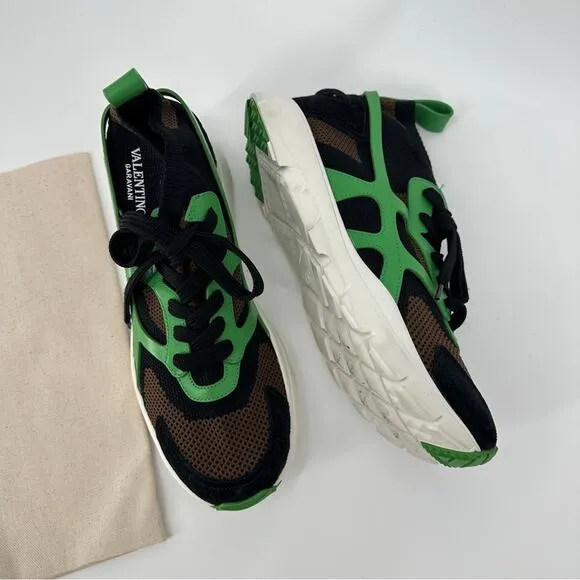 SALE!!!!!!Valentino Green Design Leather Overlay Mesh Sneaker Size 40.5 or 10