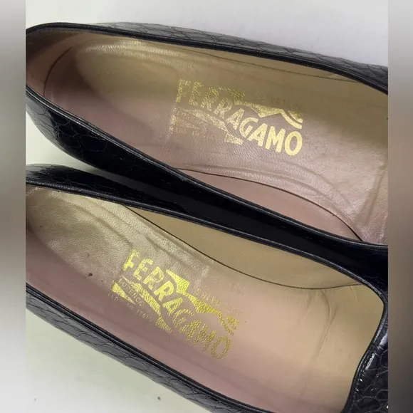 SALVATORE FERRAGAMO CROCODILE PENNY LOAFERS Size 8