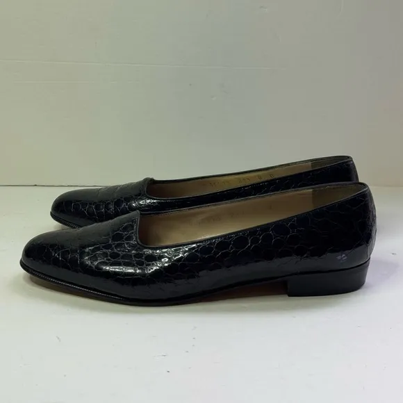 SALVATORE FERRAGAMO CROCODILE PENNY LOAFERS Size 8