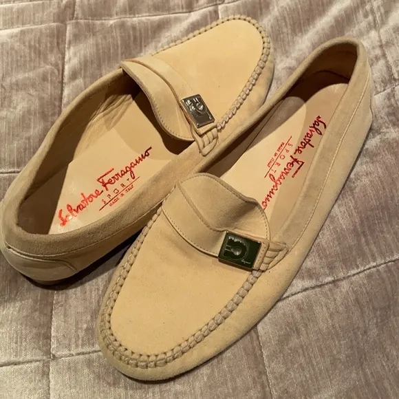 Salvatore FERRAGAMO Driving Loafers