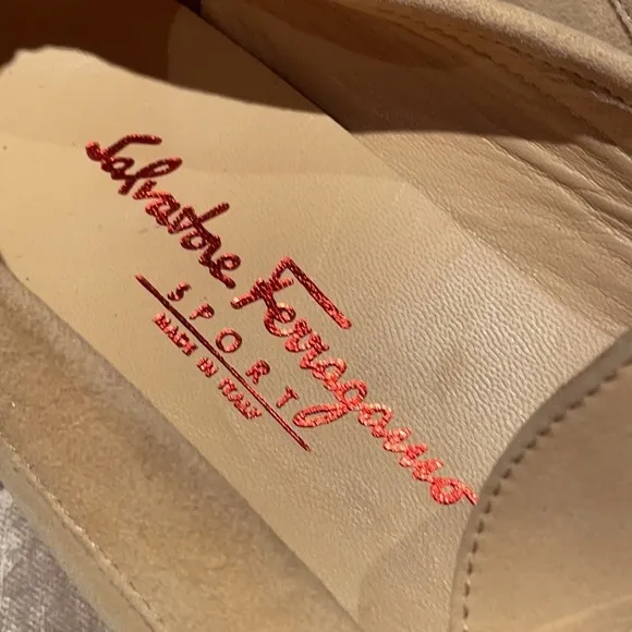 Salvatore FERRAGAMO Driving Loafers