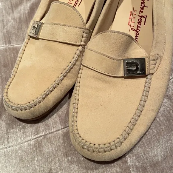 Salvatore FERRAGAMO Driving Loafers