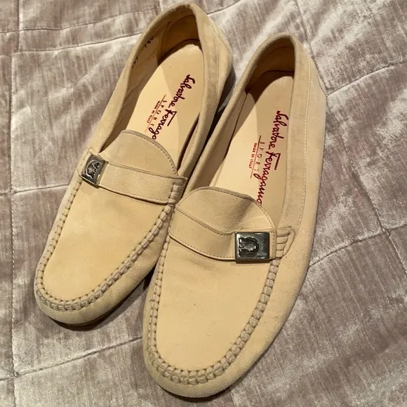 Salvatore FERRAGAMO Driving Loafers