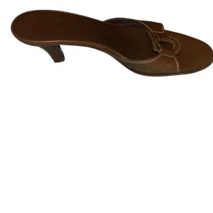 Salvatore Ferragamo Fibula Brown Leather Open Toe Shoe sandals slides size 8B