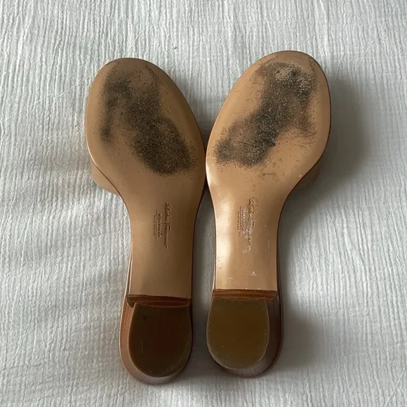 Salvatore Ferragamo open toe slide sandals Tan 9.5B