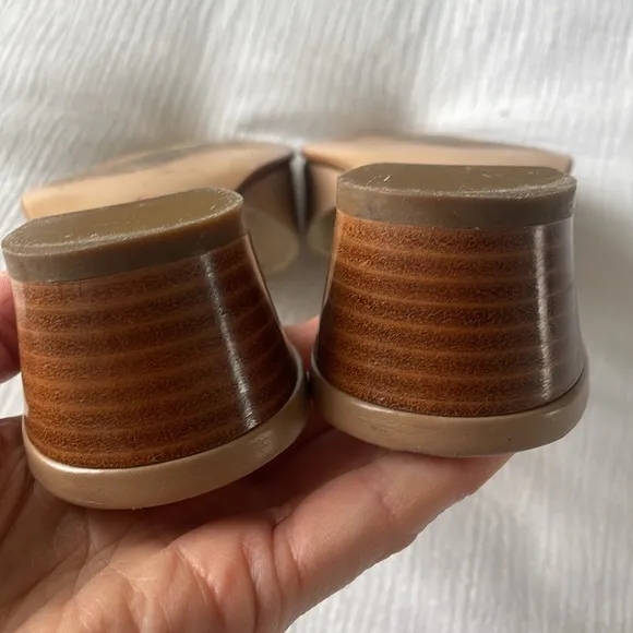 Salvatore Ferragamo open toe slide sandals Tan 9.5B