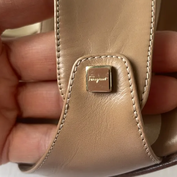 Salvatore Ferragamo open toe slide sandals Tan 9.5B