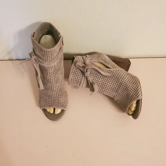 Sam Edelman 7M Tan Leather Caged Laser Cut Booties Heels ELLERY Sandals Open Toe