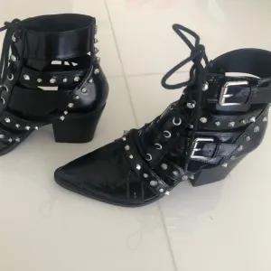 Sam Edelman Ankle Boots Booties- 8.5.  With. 3” heel