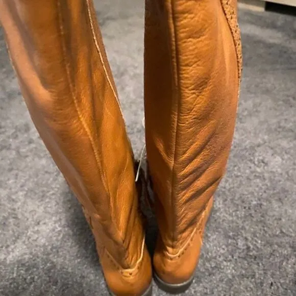 Sam Edelman Prina2 Whiskey Brown Pebbled Leather wide calf boots, size 8