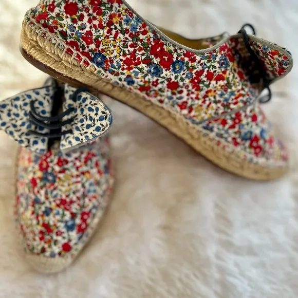 Sarah Flint Elena Espadrille In Red Floral Linen