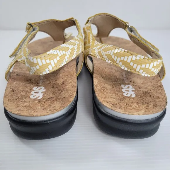 SAS Marina Sandals Womens 10.5 Chevron Yellow Leather Thong Ankle Strap Shoes