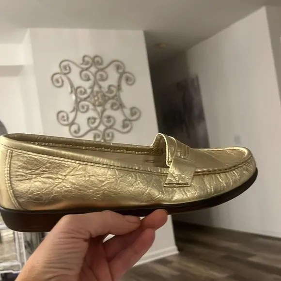 SAS wink Gold Leather Tripad Comfort Driving Loafers metallic NEW size 8.5 N