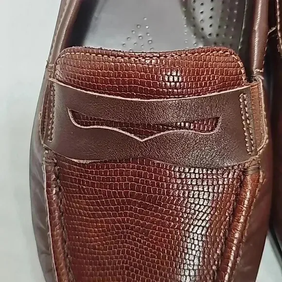 SAS womens leather penny loafer shoes sz 9.5W brown slip-on two-tone Cus…