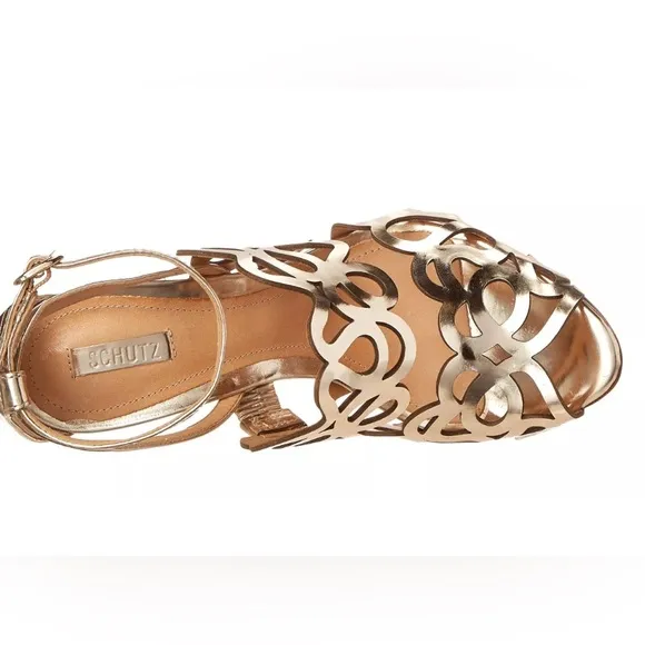 Schutz Darleneh Strappy Sandal Heels Patent Leather Sole Gold Size 9 EUC