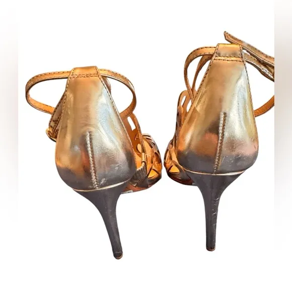 Schutz Darleneh Strappy Sandal Heels Patent Leather Sole Gold Size 9 EUC