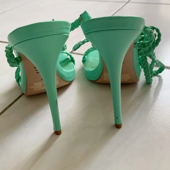 Schutz Jada Braided Green Sandals Size 8