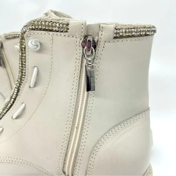 Schutz Amirah Boots in Pearl
