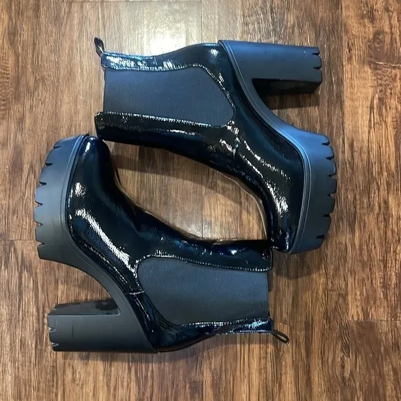 Seychelles Gracie Patent Leather Platform chunky ankle goth Boot 10