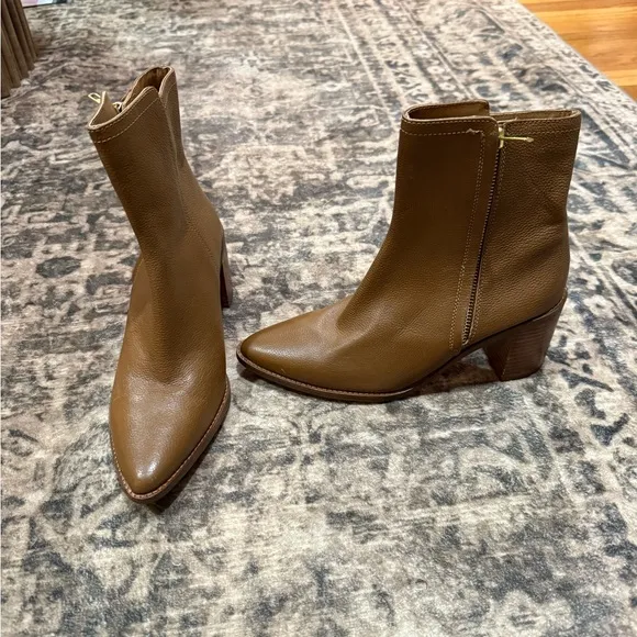 Seychelles Tan Heeled Boots with Pointed Toe size 9
