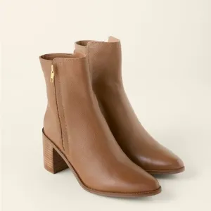 Seychelles Tan Heeled Boots with Pointed Toe size 9