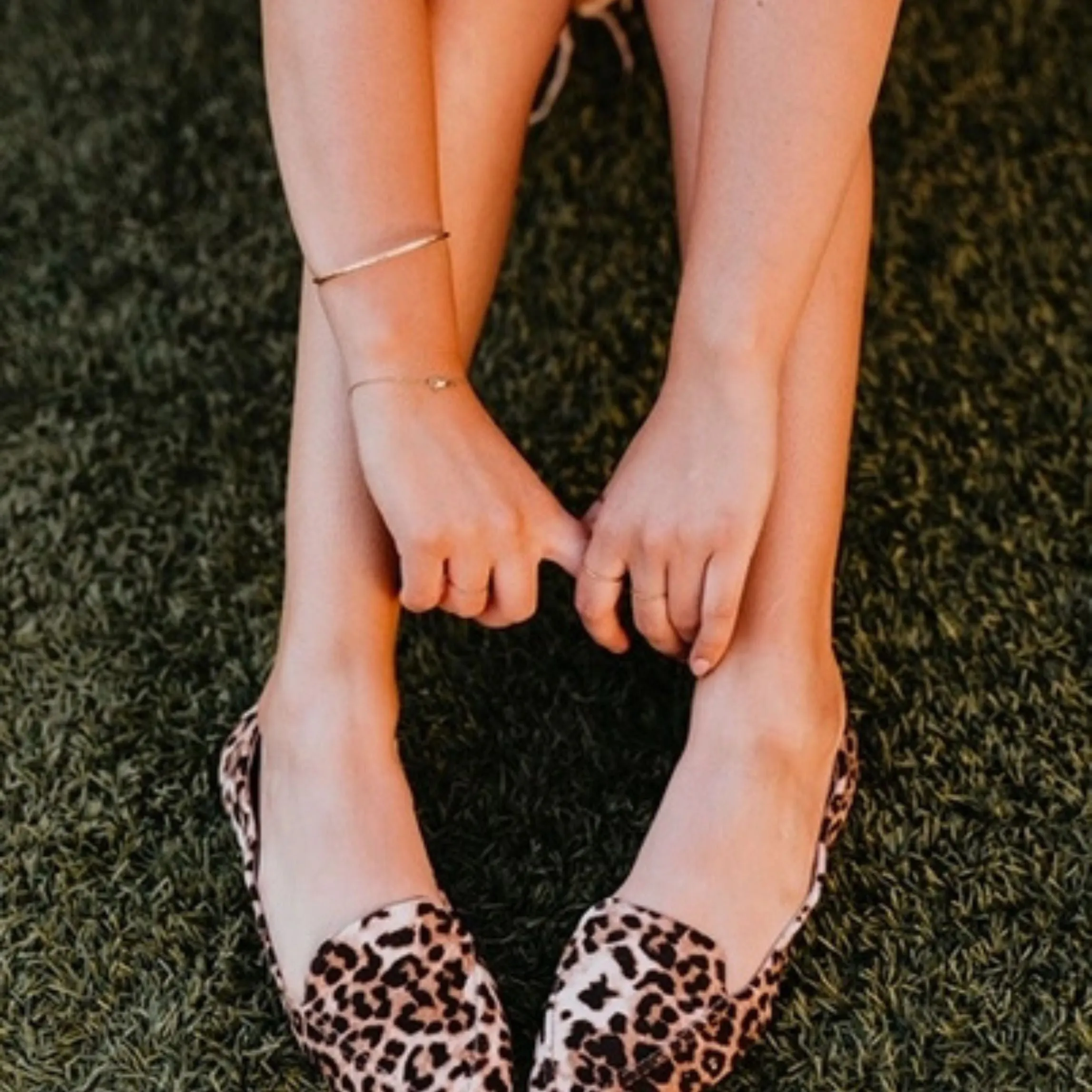 [Sizes L/XL Remaining] Rollasole Into the Wild Leopard Print Pointed Travel Flats - Foldable Comfort Shoes