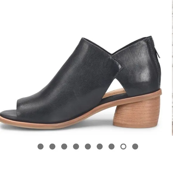 SOFFT | Black Carleigh Peep-Toe Leather Heeled Sandals