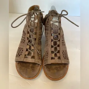 Sofft Tan Glitter Leather Gladiator Open Toe Sandals Size 8 M