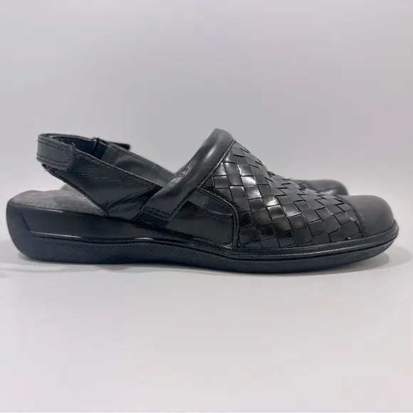 SoftWalk Salina Black Woven Leather Adjustable Heel Strap Clog Sandals 7 Narrow