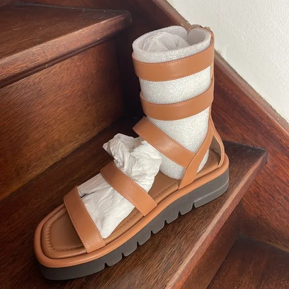 SOLD ‼️ Stuart Weitzman Gala gladiator sandals NIB