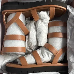 SOLD ‼️ Stuart Weitzman Gala gladiator sandals NIB