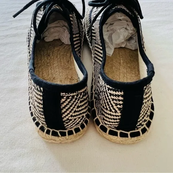 Soludos Lace Up Espadrilles In Black Natural - Flats