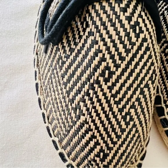 Soludos Lace Up Espadrilles In Black Natural - Flats